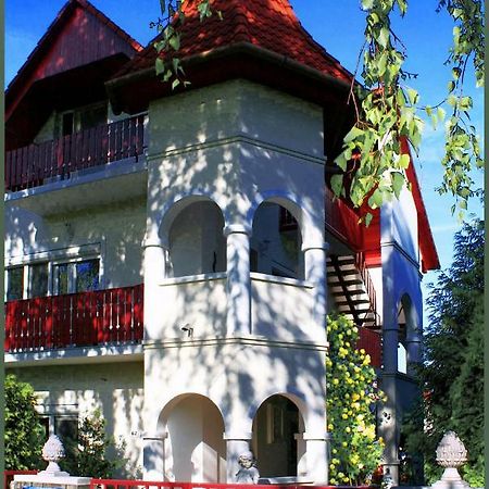 White & Quiet Apartment House Heviz Exterior photo